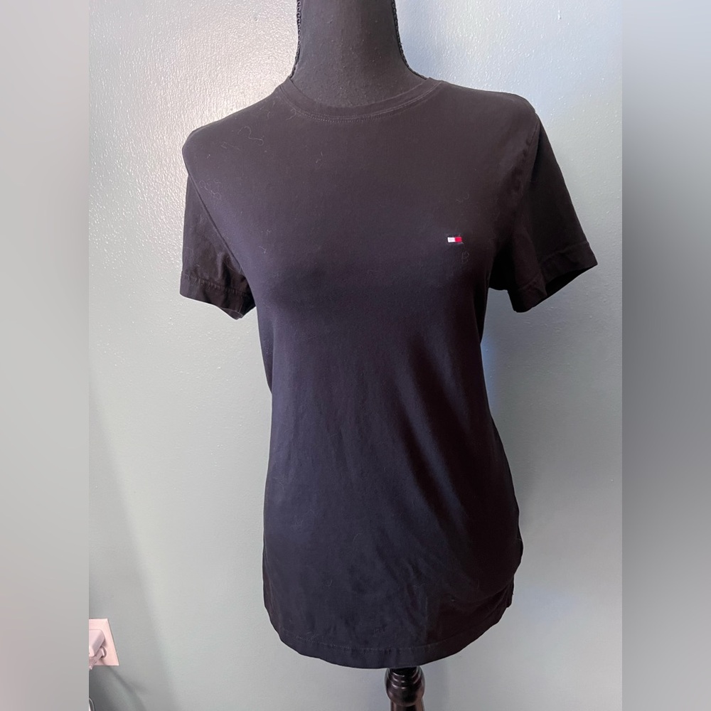 Tommy Hilfiger black tshirt​​
